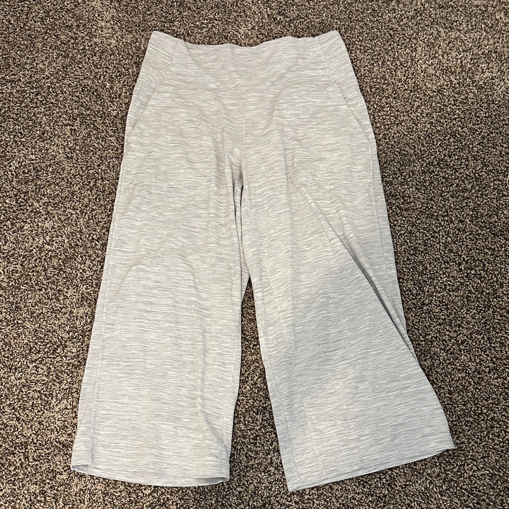 Lululemon Cropped Flare Pant